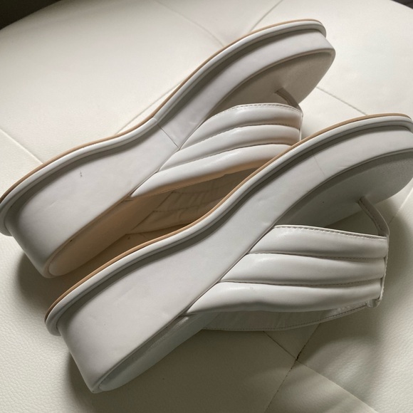 White Platform Flip Flop Sandals - Picture 6 of 8